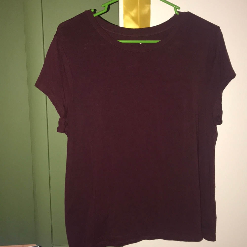 maroon soft and sexy t-shirt (american eagle)